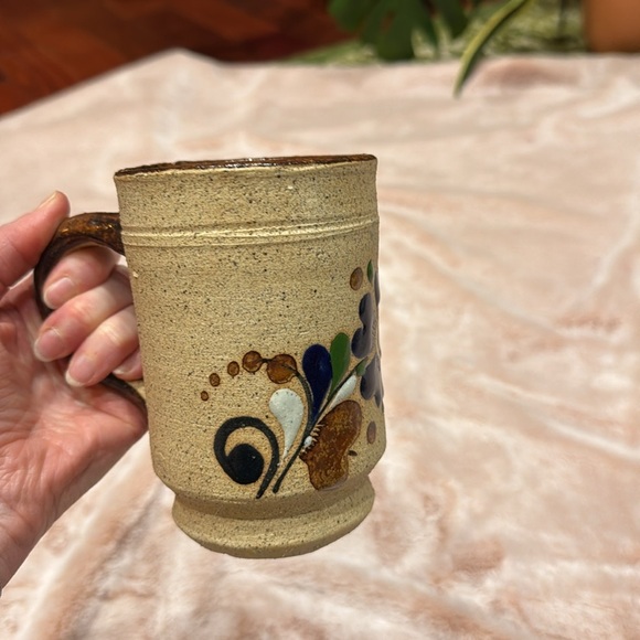 Mexican Pottery Tonala Sandstone Mug with Blue Flower - Picture 2 of 6